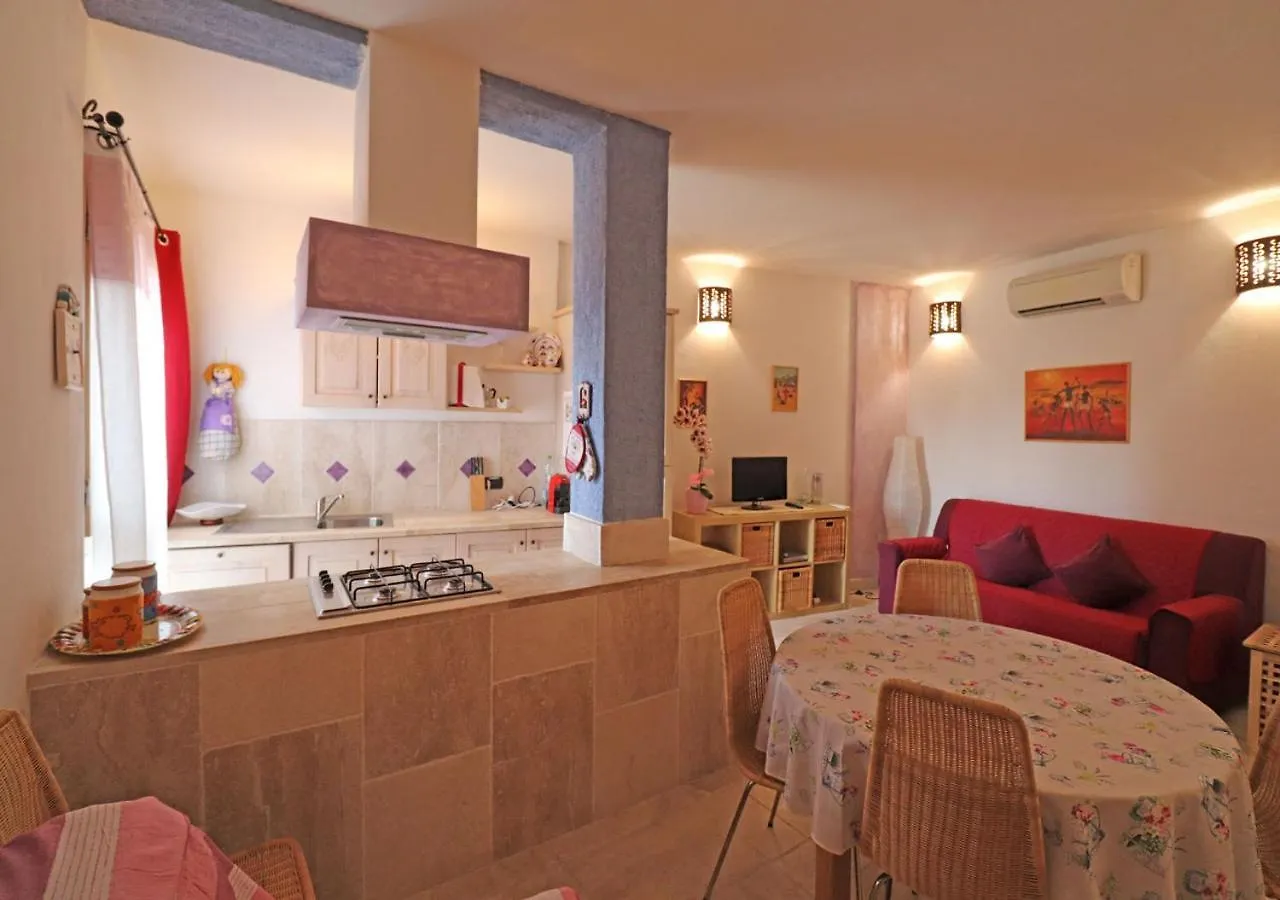 Appartamento Residenza Renna - Trilocale La Maddalena  La Maddalena (Sassari)